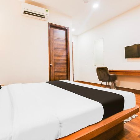 Super Townhouse Grand Fortune Amritsar Buitenkant foto