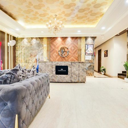 Super Townhouse Grand Fortune Amritsar Buitenkant foto