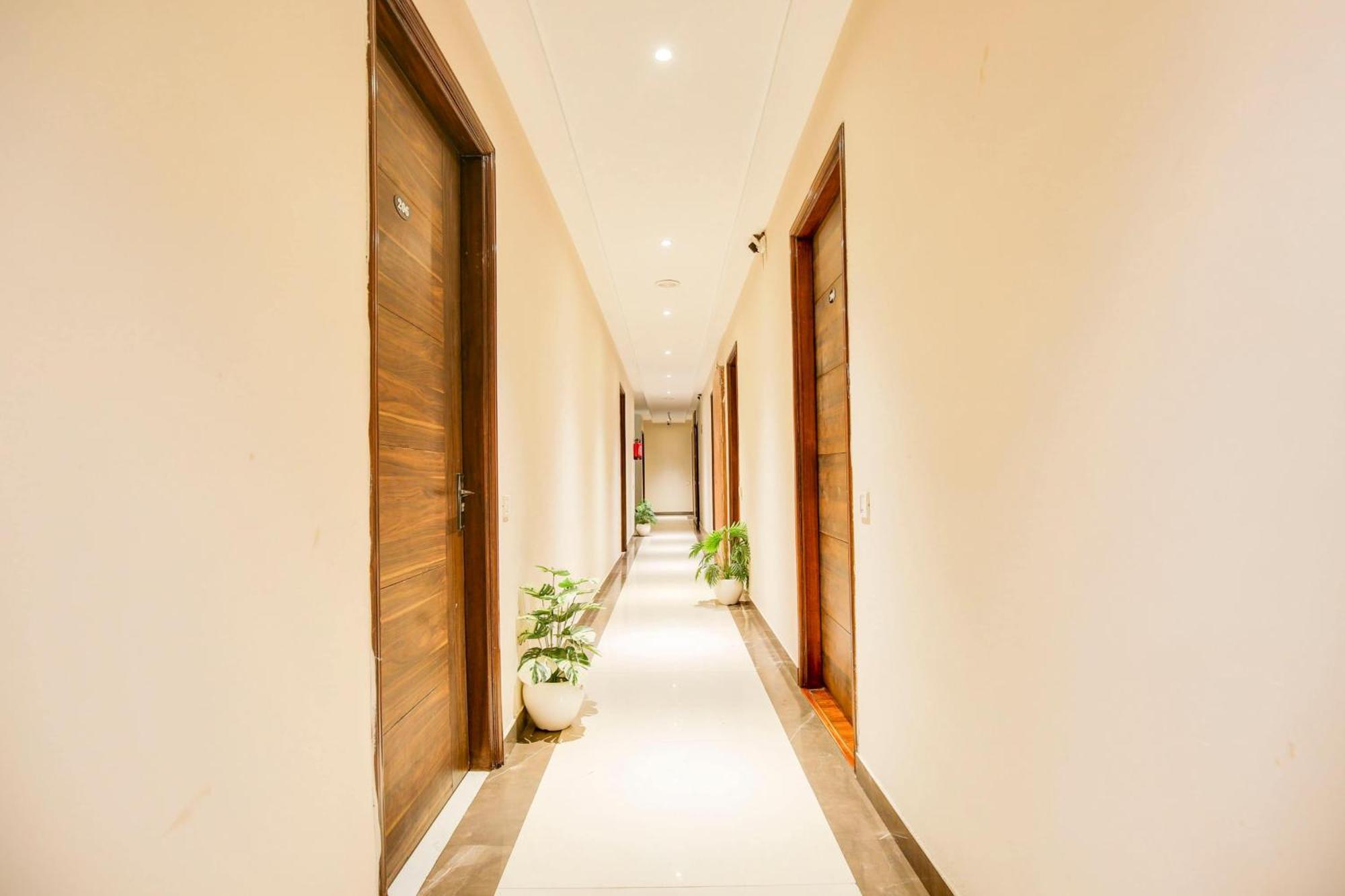 Super Townhouse Grand Fortune Amritsar Buitenkant foto