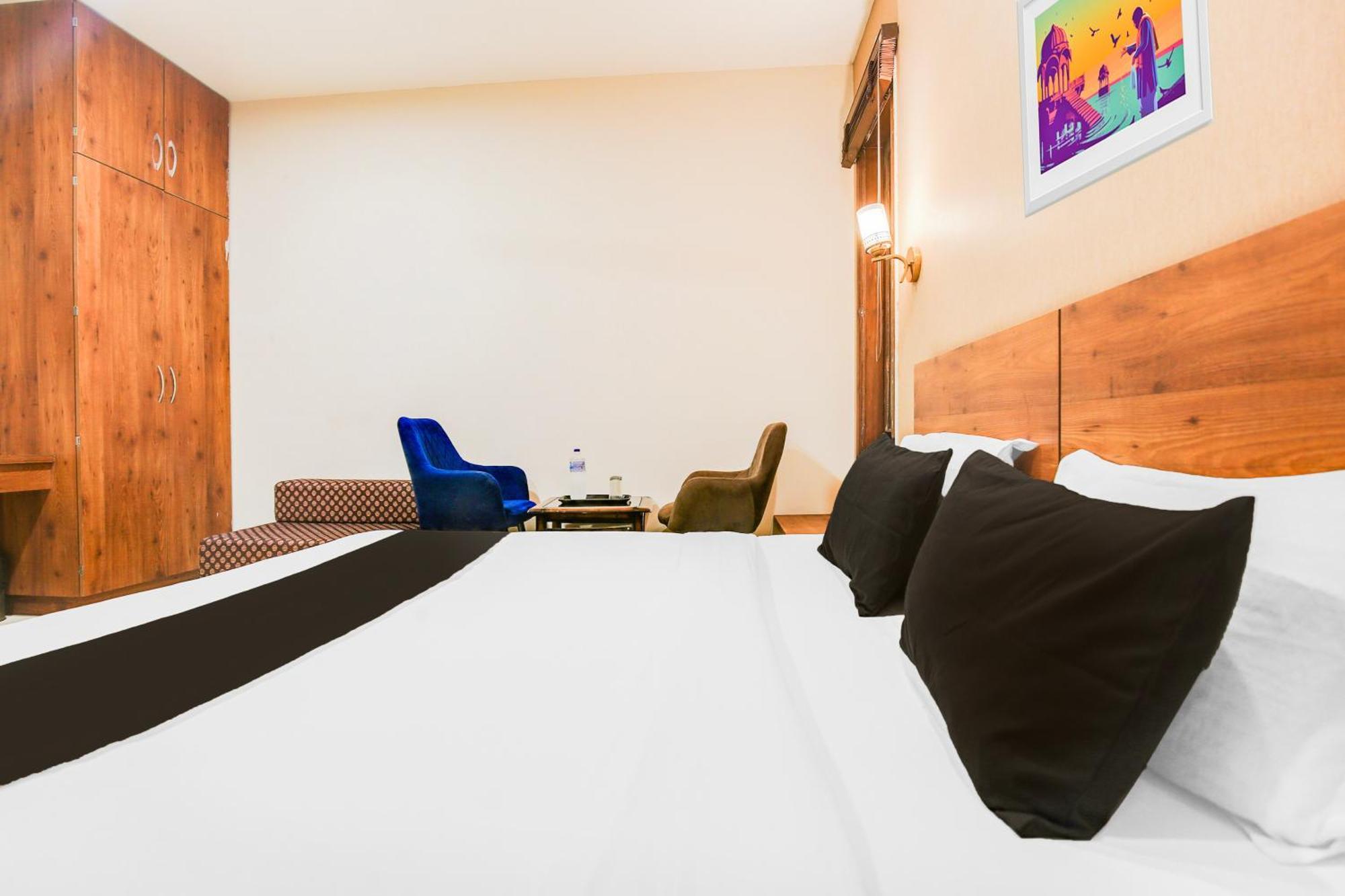 Super Townhouse Grand Fortune Amritsar Buitenkant foto