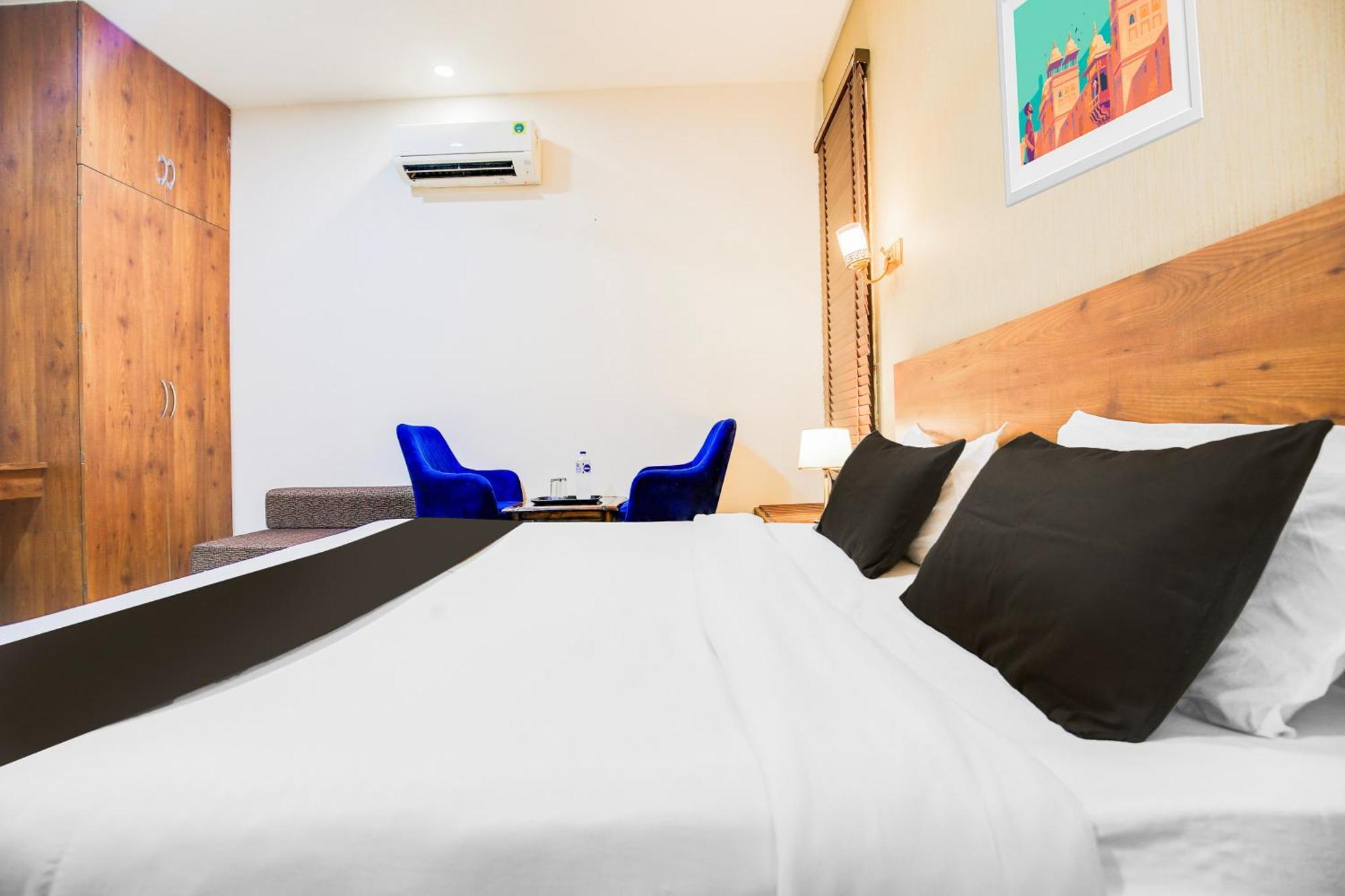 Super Townhouse Grand Fortune Amritsar Buitenkant foto