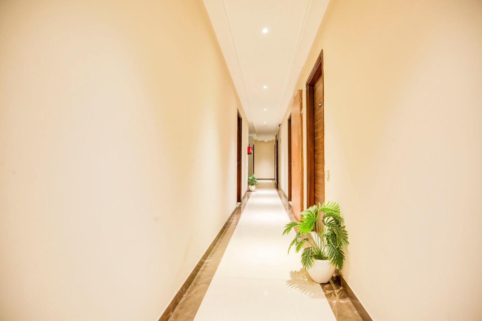 Super Townhouse Grand Fortune Amritsar Buitenkant foto